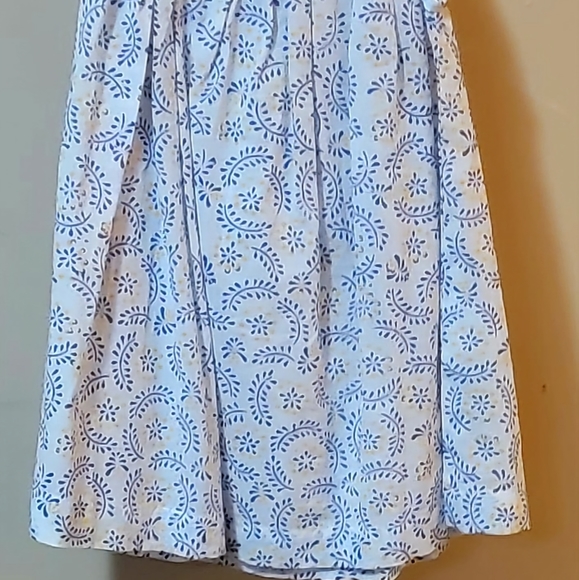 Dress - Picture 2 of 4